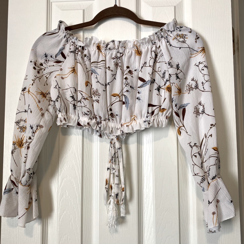 Floral Off-Shoulder Crop Top